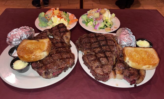 Prime Quarter's 40oz "Beefeater" Steak Challenge (Janesville) - FoodChallenges.com - FoodChallenges.com
