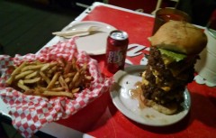 Alamo Springs Cafe’s Jefe’s 3lb Burger Challenge