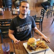 Big Ed's 3lb Burger Challenge