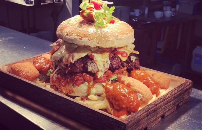 Foxtons Bar's El Nacho Grande Burger Challenge