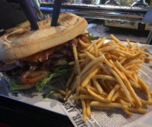 Sandbar Pub Mildura Burger Challenge