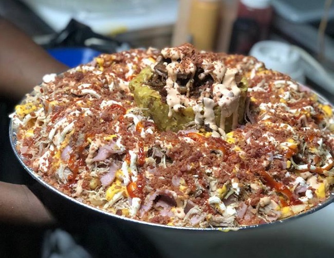 Lo Que Seafood Truck's Papa Fongo Supreme Challenge