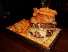 Foxton Bar’s "Mac Daddy" Burger Challenge