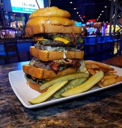 Tony Gwynn's "Hall of Fame" Burger Challenge (Inside Jamul Casino)