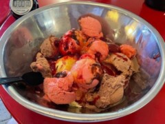 Cornwell's Turkeyville Ice Cream Parlour's Super Tom Challenge