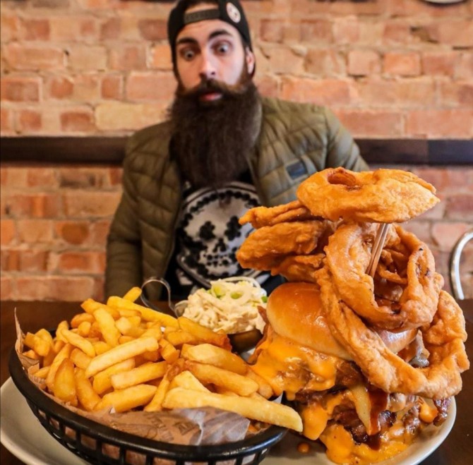 Grill Shed's Jawbreaker Burger Challenge