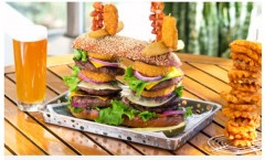 CAZ Sports Bar's Great 48oz Burger Challenge