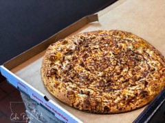 Pizza World's 24-Inch "Big World" Team Pizza Challenge