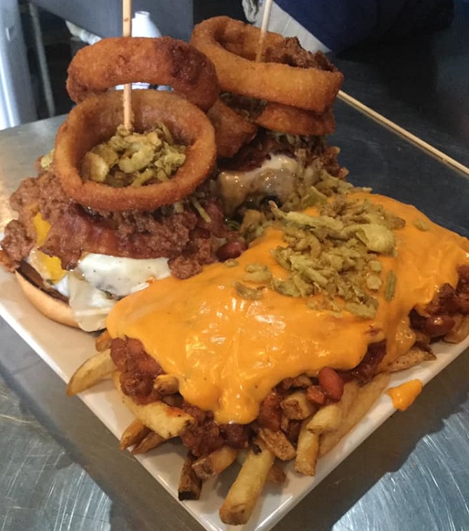 Ohana's 1950's Diner Boss Burger Challenge