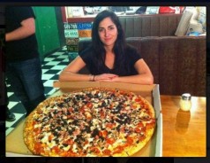 Gilroy's 28-inch Team "Slammer" Pizza Challenge
