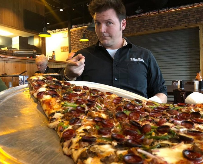 Dave's Pizza Garage Slice Challenge Tallahassee