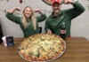 Alvino's 28 Inch Pizza Challenge Katina Eats Kilos Dyersburg Tennessee
