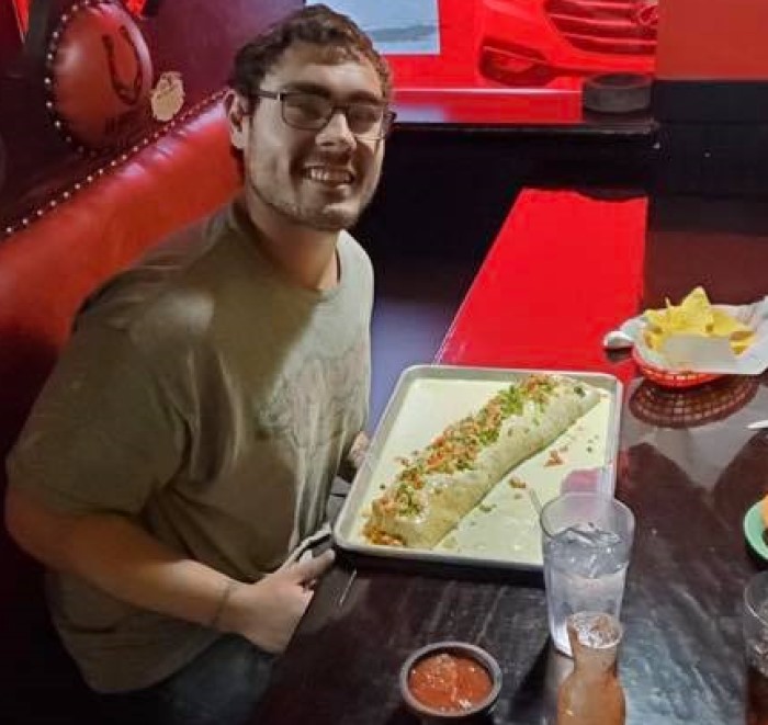 El Potro's "Mi Abuelito" Burrito Challenge Nineveh
