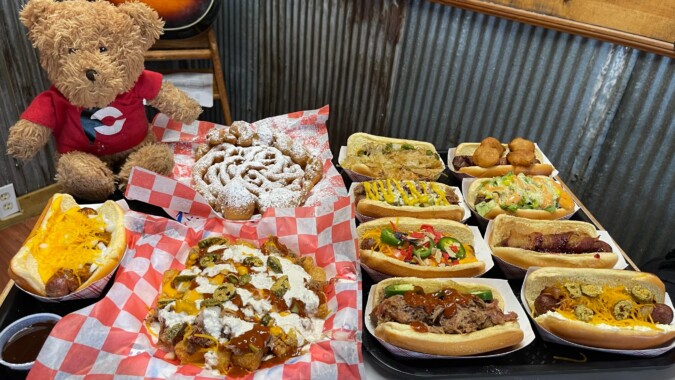 Porgie's Chow Wagon Loaded Hot Dog Challenge McDaniels Kentucky