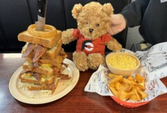 Luke's 60oz Heart Attack Burger Challenge Dickson Tennessee