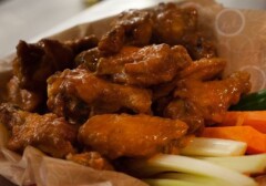 Ravintola Hook Spicy Wing Challenge Finland