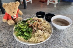 Bamee Lom Yuk's Thai Pork Wonton Noodles Platter Challenge Sai Mai Bangkok Thailand