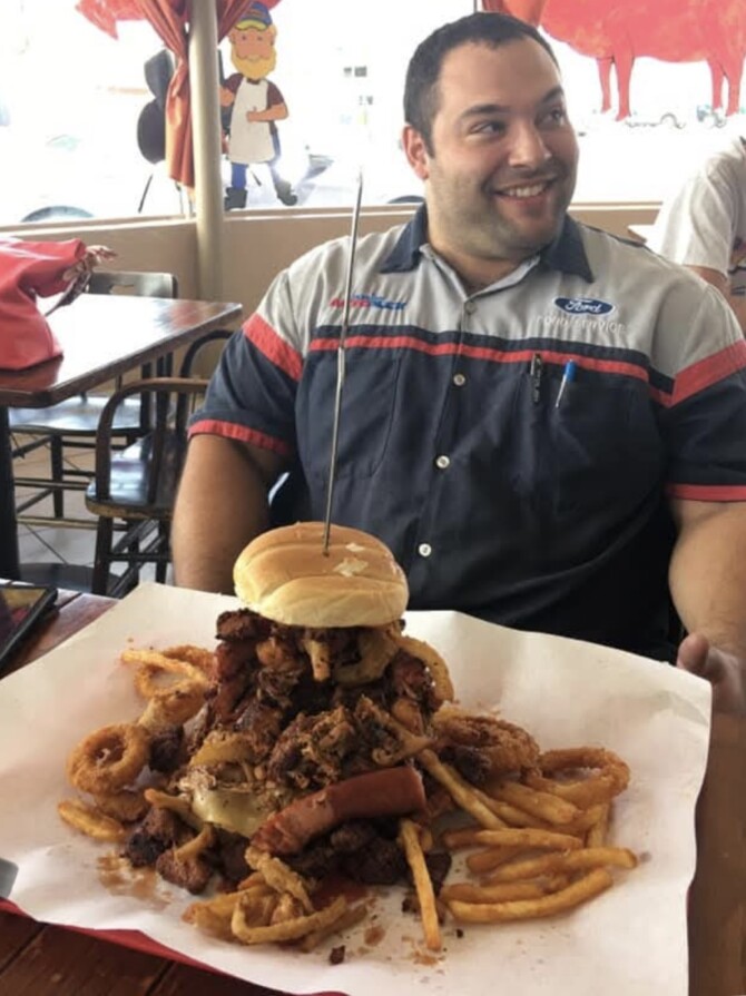 Jim Bobs BBQ's BBQ Burger and Fries Challenge