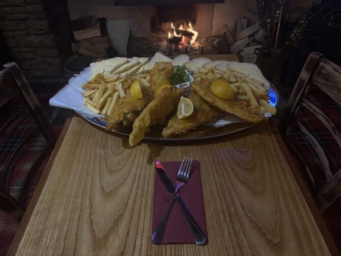 Castell-Y-Bwch's "Castell Whale 50/50" Food Challenge
