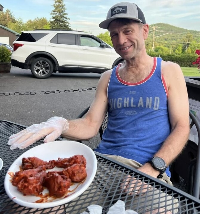 Twisted Raven's "Raven Hell" Spicy Wings Challenge