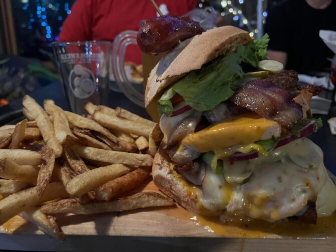 Twisted Raven's Burger, Fries, and Ale Challenge