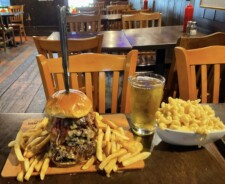 The 401 Tavern's "Wimpy's" Smashburger Challenge