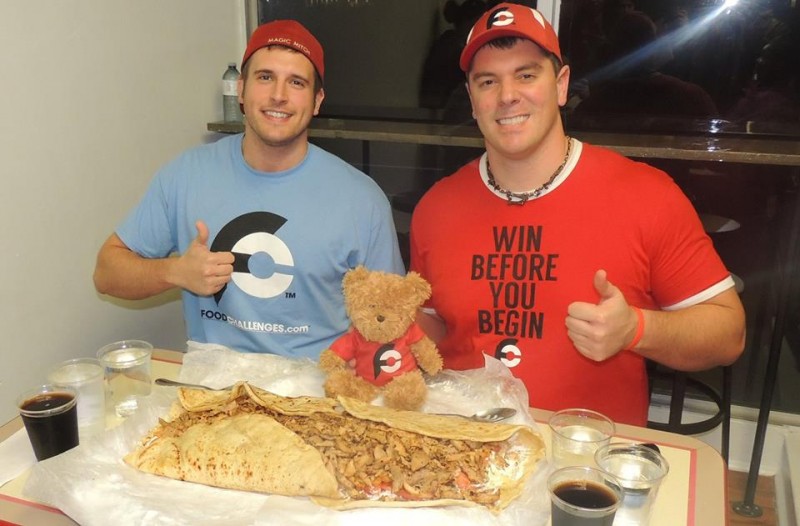 pop-up-on-rivers-chicken-gyro-challenge