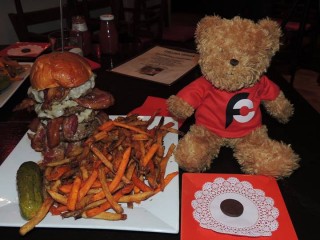 #354 Chelsea Tavern's Burger Challenge