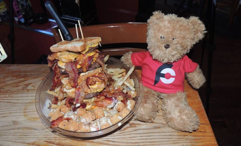 vortexs-quadruple-coronary-bypass-burger-challenge