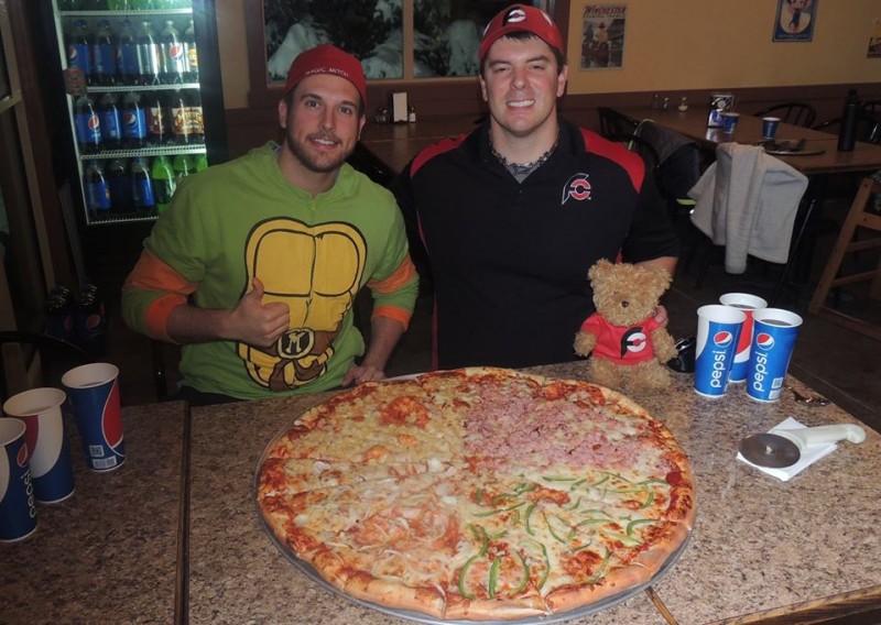 463-garbonzos-28-inch-team-pizza-challenge