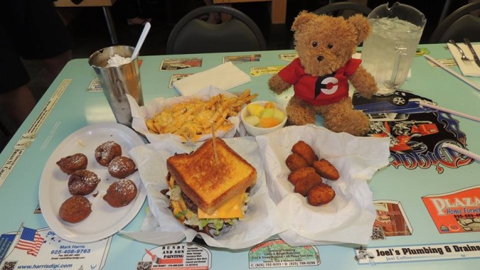 Digger's Diner's 6 Food Under Challenge