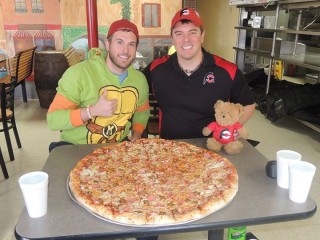 #584 Fat Boys GutBuster Team Pizza Challenge