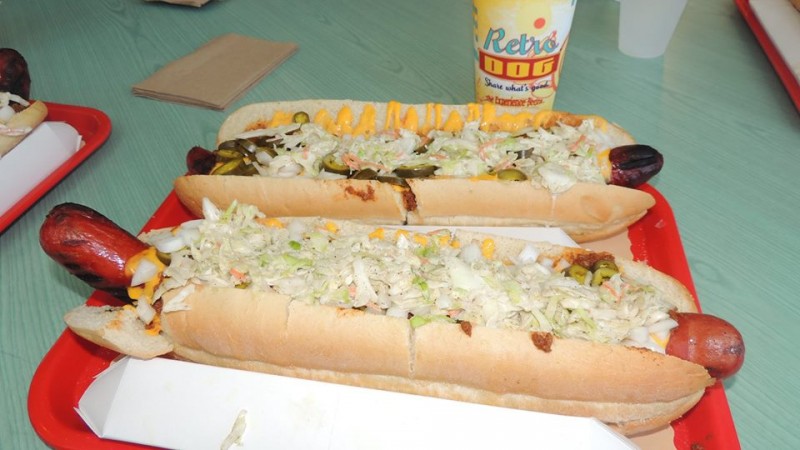 597-chili-cheese-onion-retro-dog-challenge