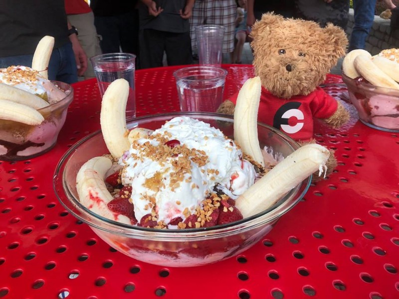 598-almost-heaven-goliath-ice-cream-sundae-challenge