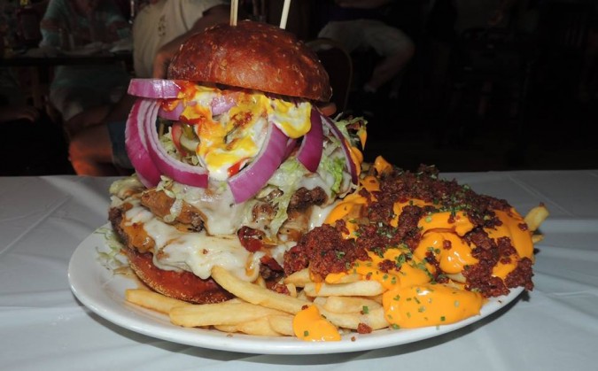 Flannigan's Irish 3lb Burger Challenge