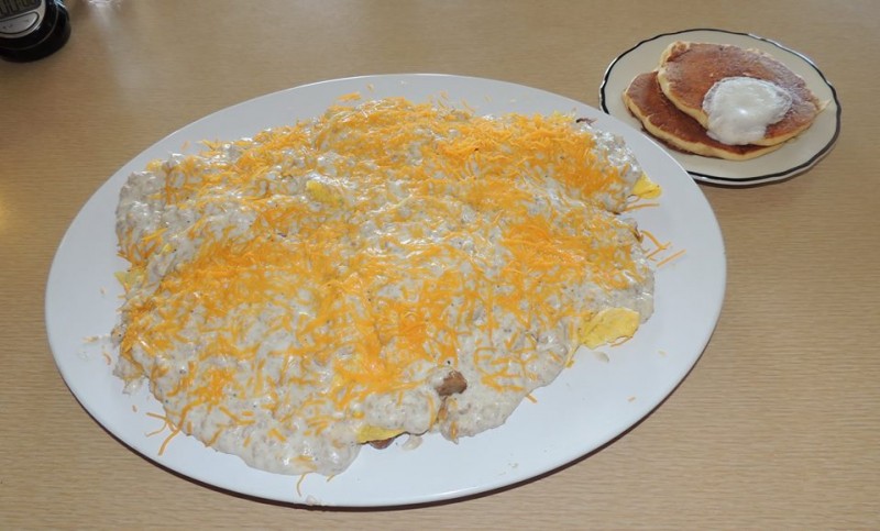 605-wooden-shoe-southern-slam-omelet-challenge