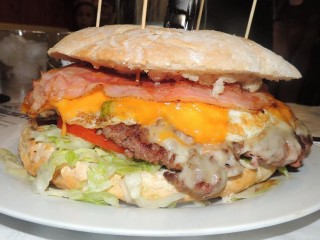 #630 Contabrico Noja Machete Burger Challenge