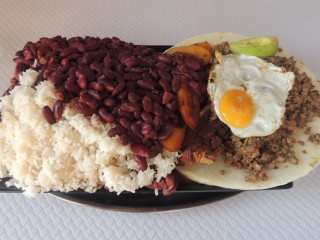 #635 La Chevere 6lb Bandeja Paisa Challenge