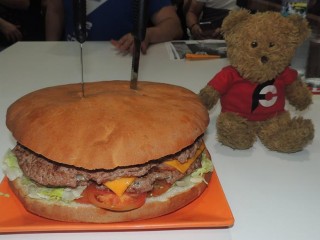 #642 Los Pepes Murcia Gladiator Burger Challenge