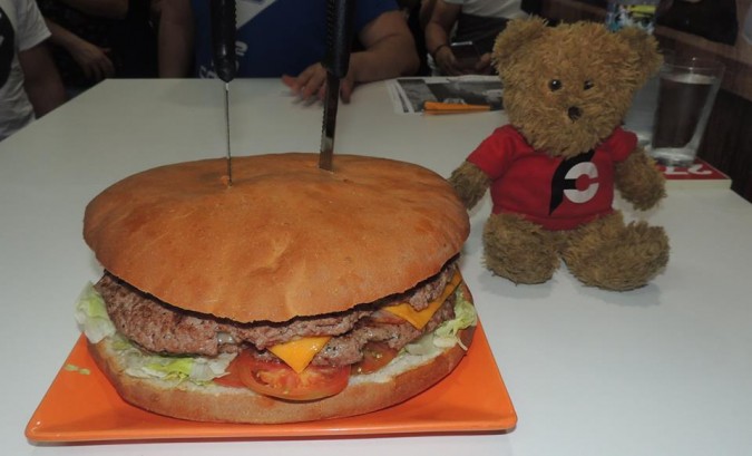 Los Pepes Murcia Gladiator Burger Challenge