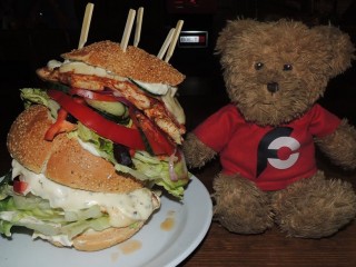 #653 Kovarna u Hodin Jumbo Chicken Burger Challenge