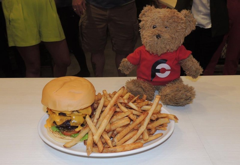 671-zarks-jawbreaker-burger-challenge-philippines