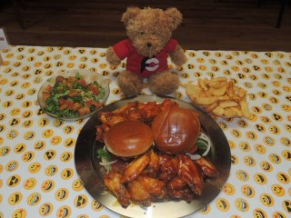 #687 LakeHouse's Lake Monster Food Challenge