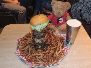 #690 Honolulu Burger Co King Kamehameha Challenge