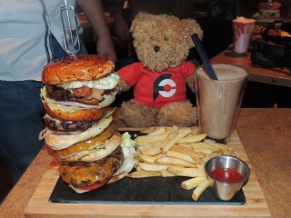 #728 Bistro Burger's Belt Buster Challenge Shanghai