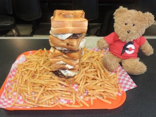 #735 Boss Hogz Big Boss Burger Challenge Homer