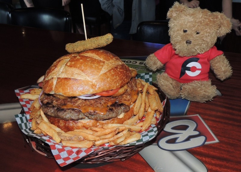 744-baselines-pub-ultimate-burger-challenge