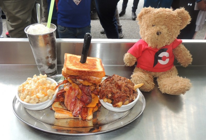 747-lucys-uncle-grants-eating-challenge-vancouver