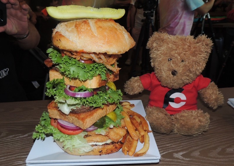 765-crabby-joes-surf-n-turf-burger-challenge