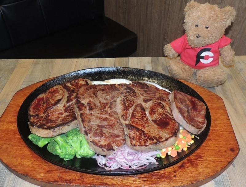 790-thickly-cut-95oz-steak-challenge-taipei-taiwan